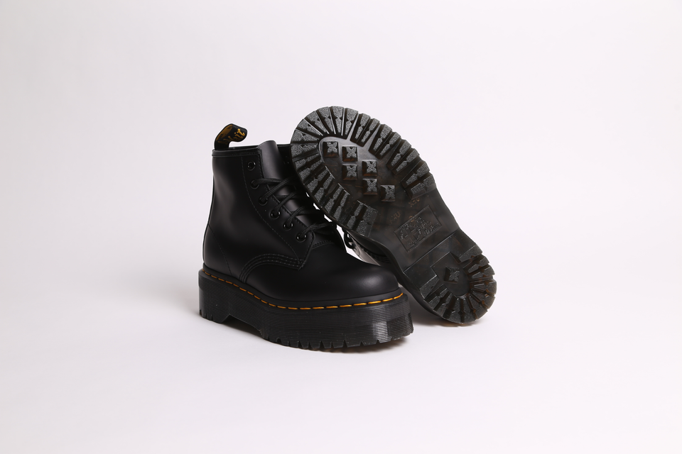 collections/dr-martens-logo-4C98C01CE2-seeklogo.com.png