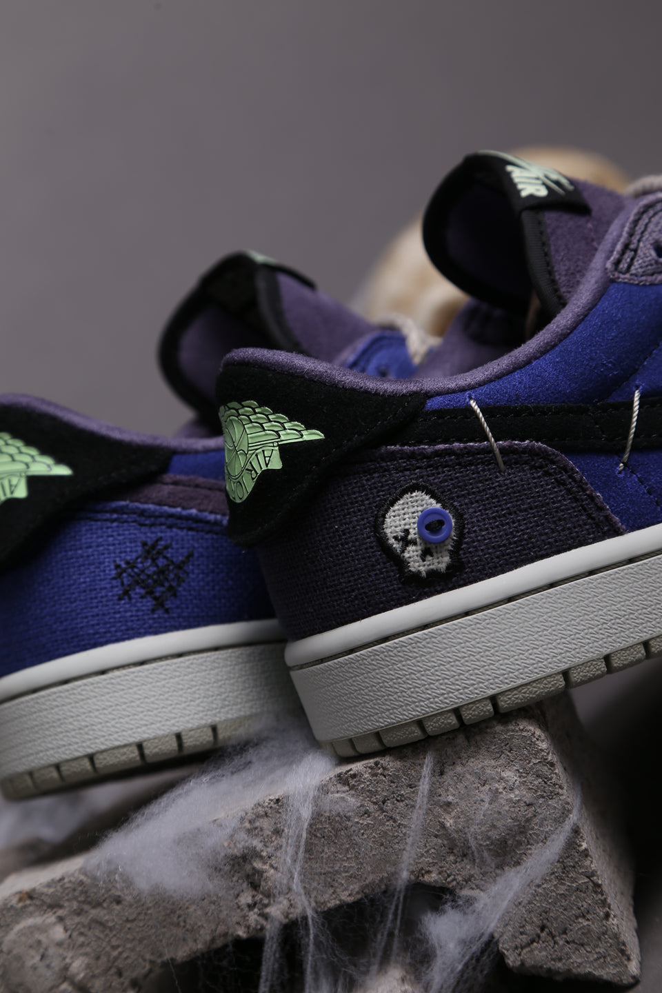 Air Jordan 1 Retro Low OG - Voodoo Alternate