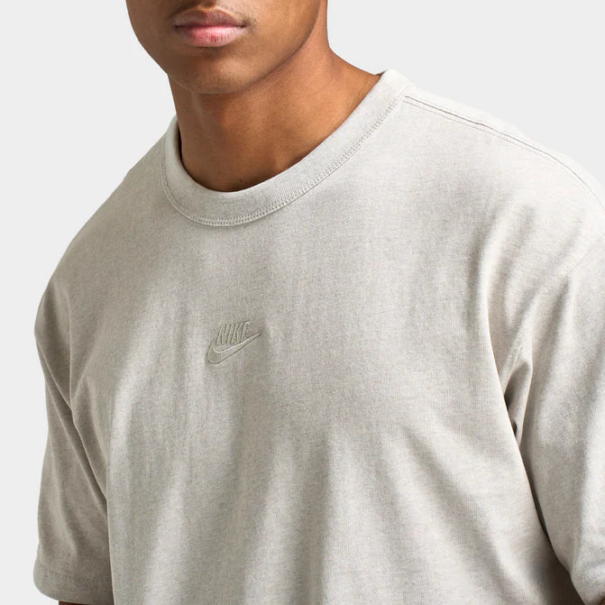 Nike Sportswear Premium Essentials Tee - Gris