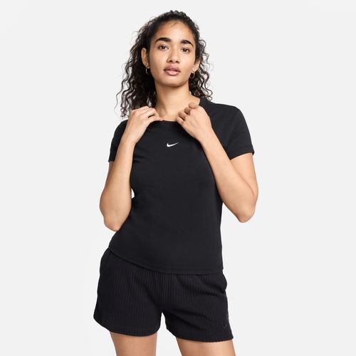 Nike Sportswear Chill Knit Women's Cropped Tee - Noir et Blanc
