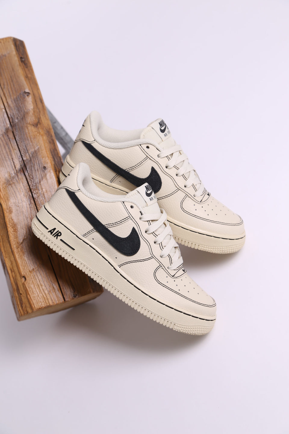 Nike Air Force 1 '07 LV8 GS - Light Khaki