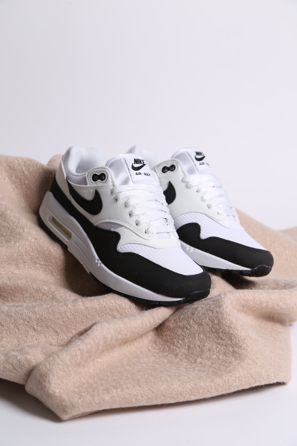 Nike Air Max 1 F. - White Black Summit