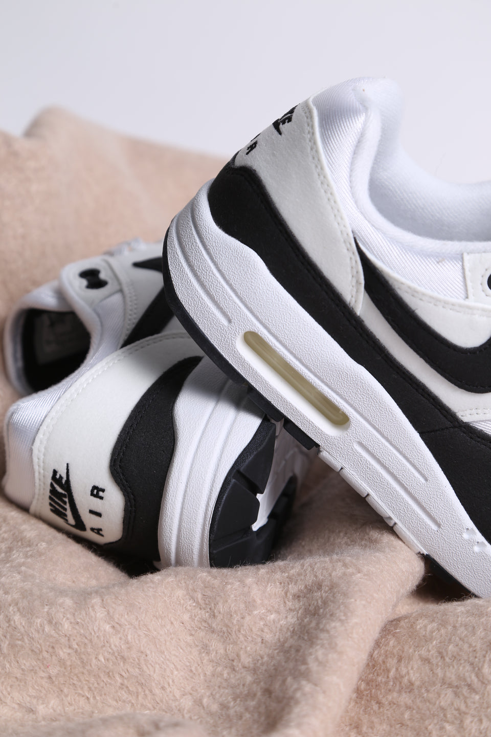 Nike Air Max 1 F. - White Black Summit