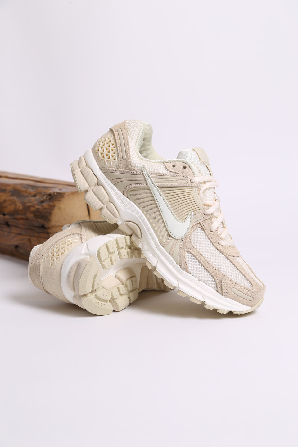 Nike Zoom Vomero 5 Wmns - Beach Light Khaki