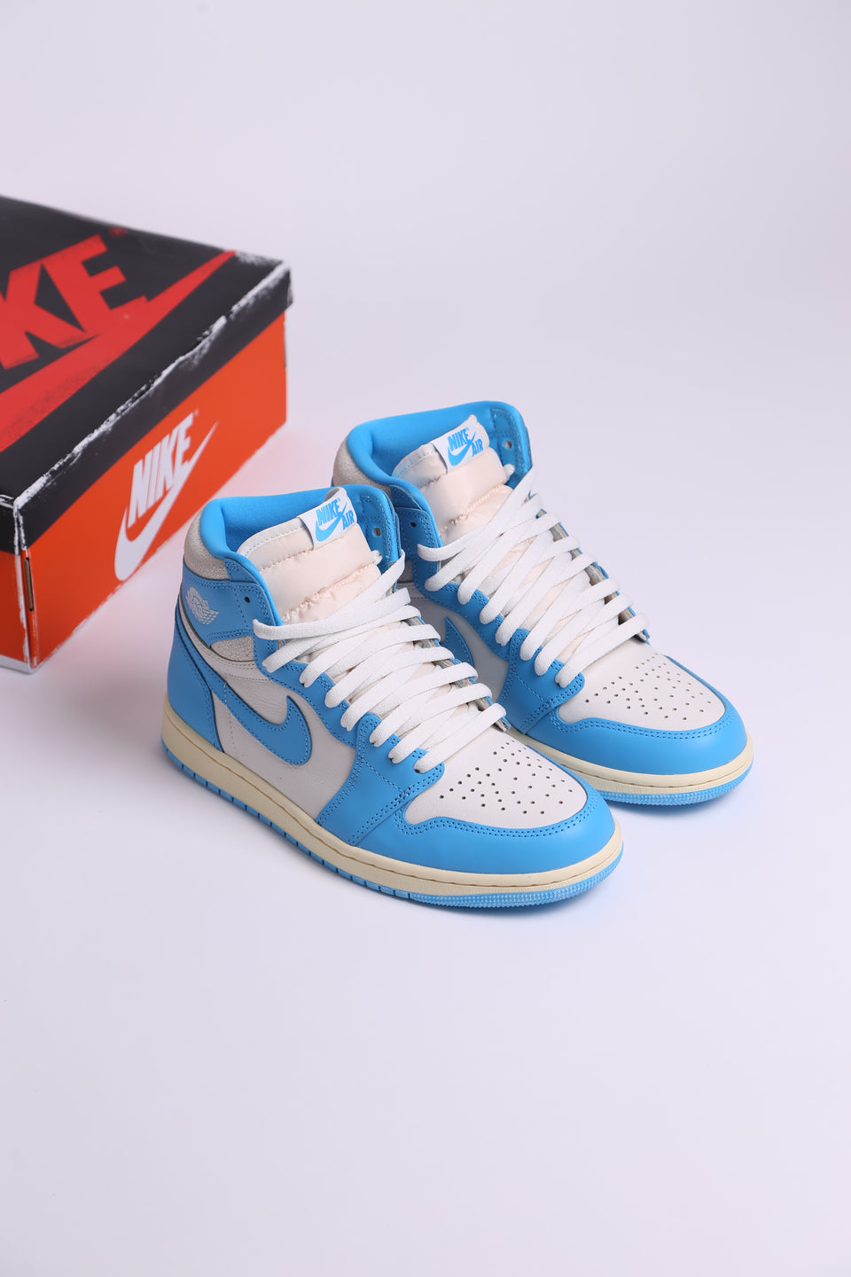 Air Jordan 1 Retro High OG - UNC Reimagined