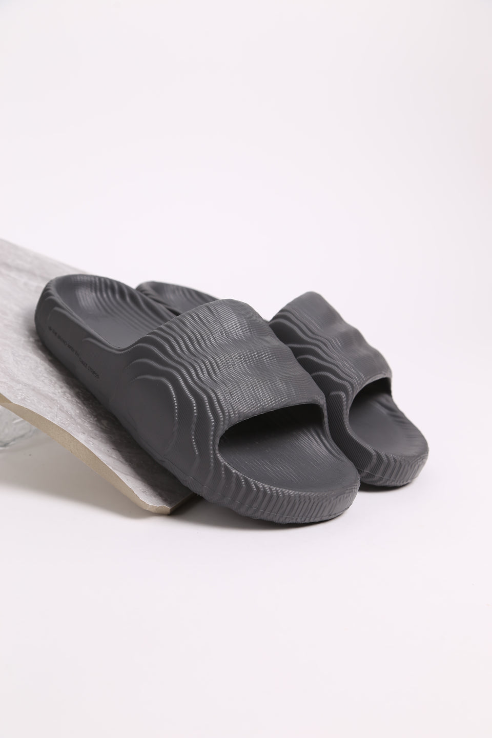 Adidas Adilette 22 - Gris