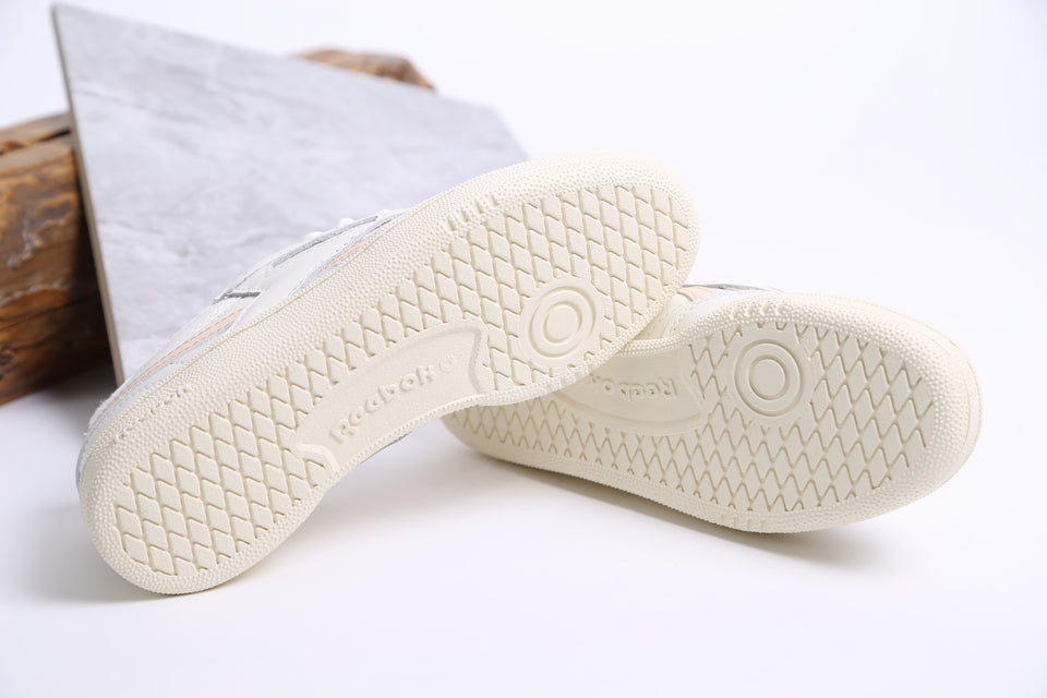 Reebok Club C Revenge Femme - Beige