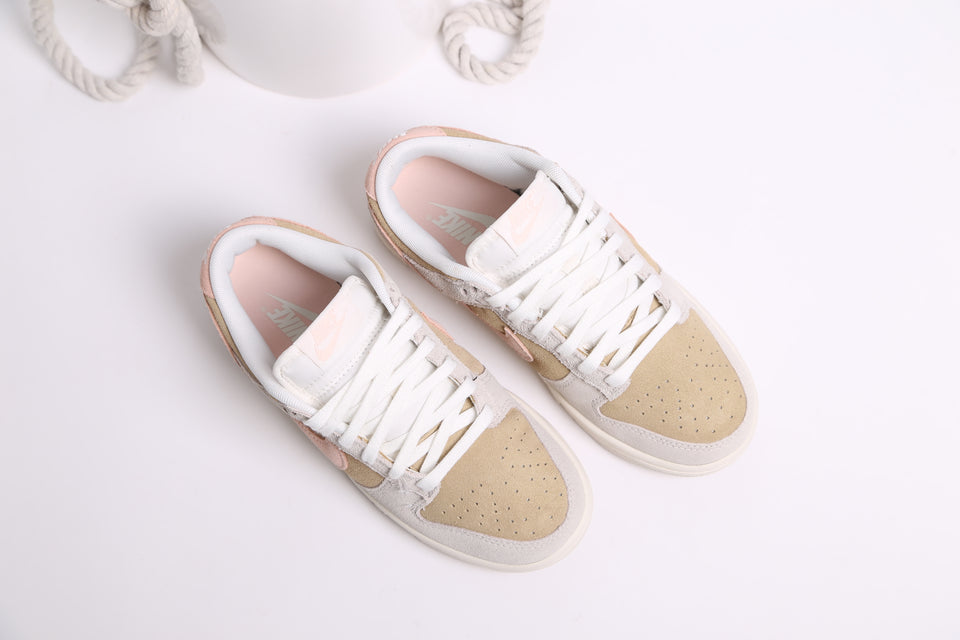 Nike Dunk Low WMNS - Washed Coral