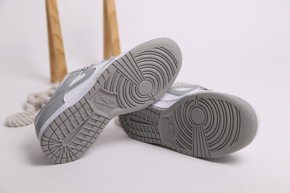 Nike Dunk Low WMNS Next Nature - Light Smoke Grey