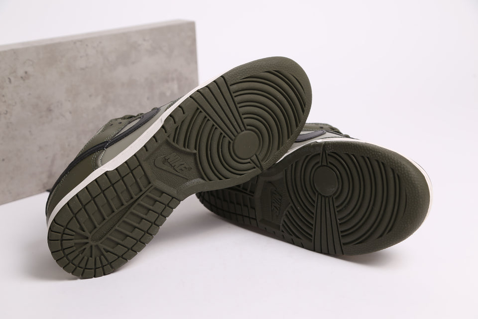 Nike Dunk Low Retro - Olive Cargo