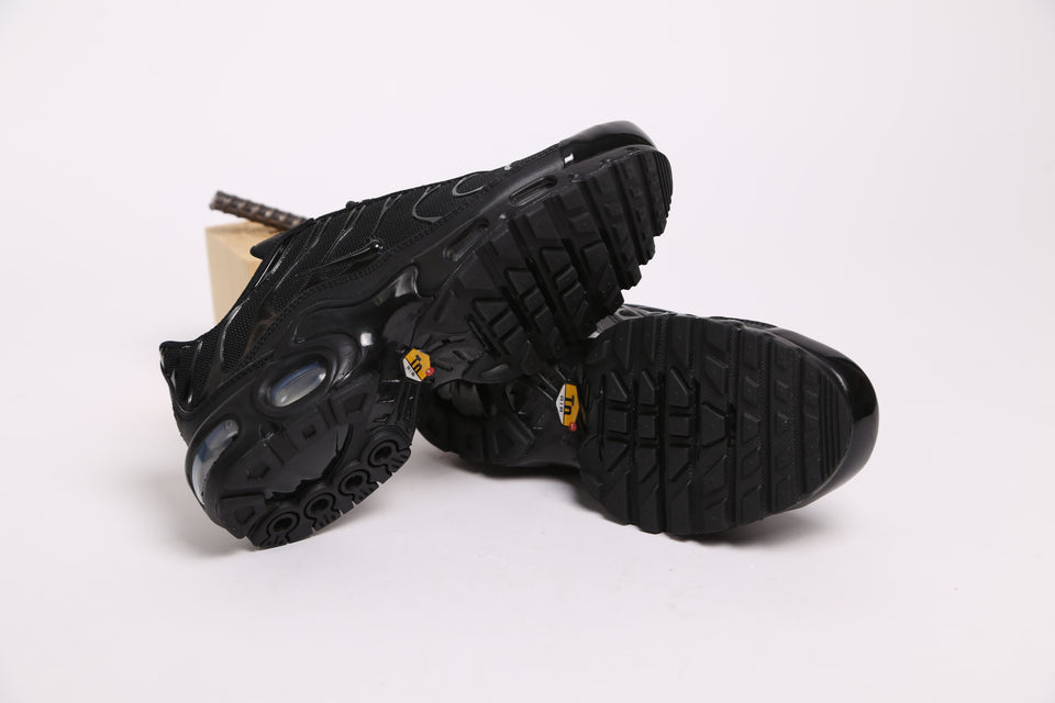Nike Air Max Plus Wmns - Triple Black