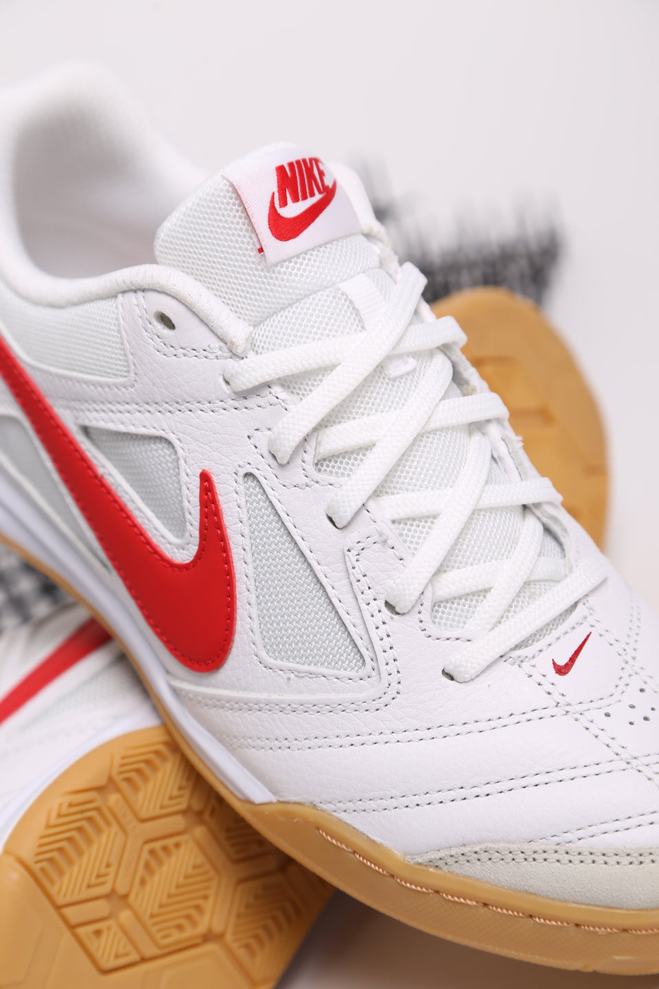 Nike Gato - White Red