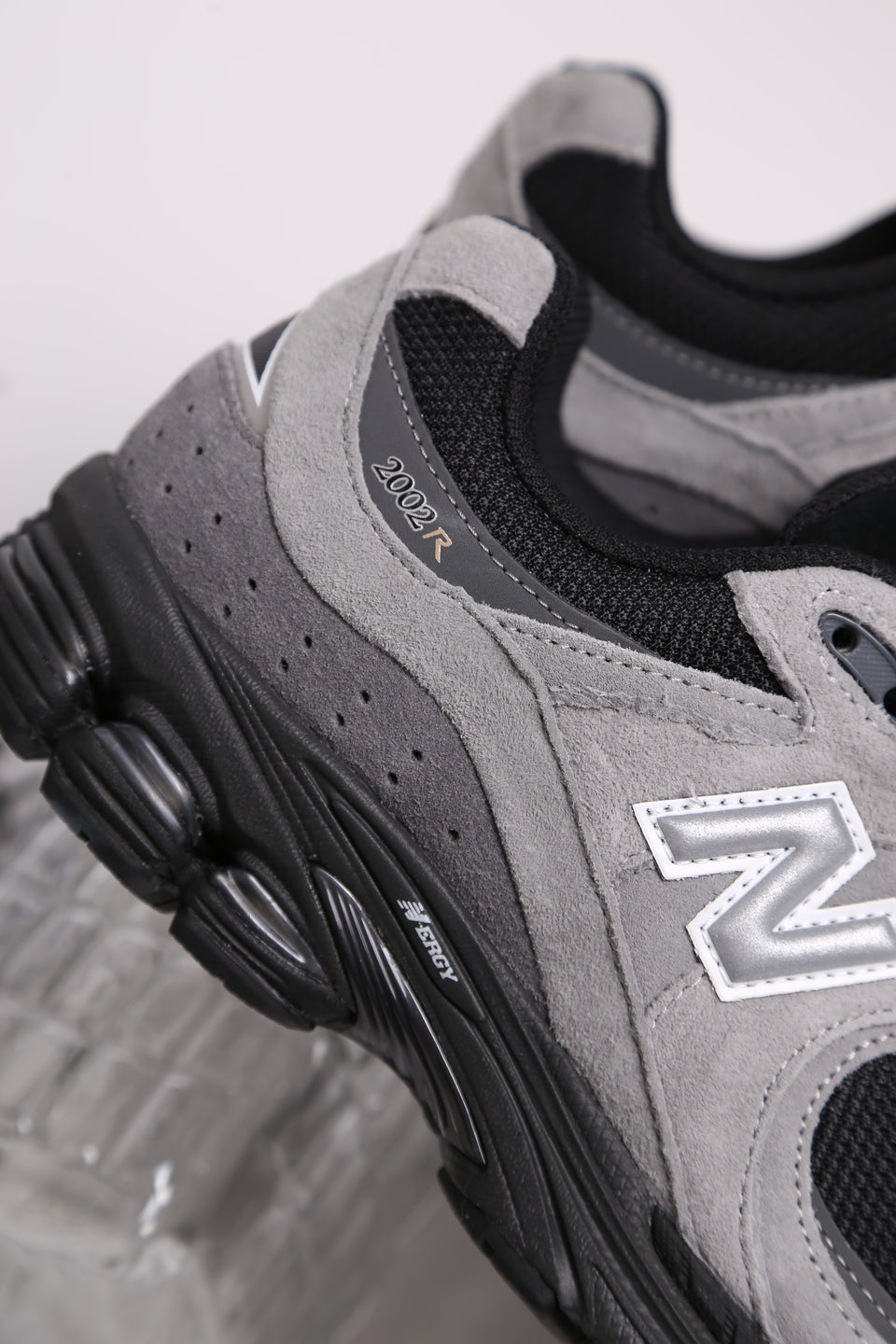 New Balance 2002R RM - Grey Black