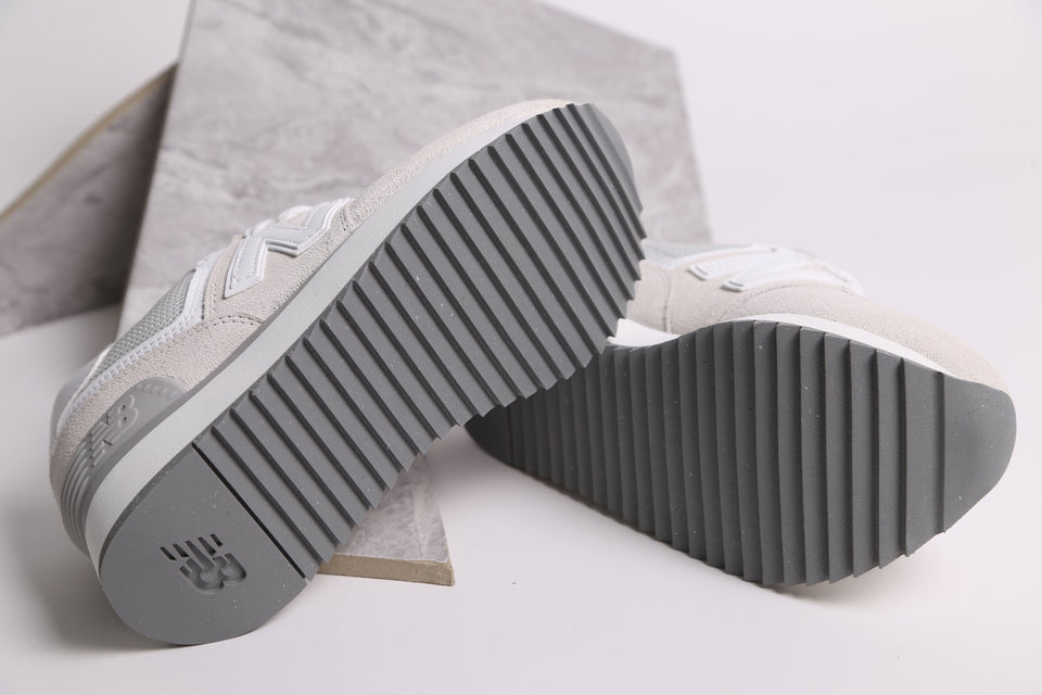 New Balance 574+ ZSC - Grey