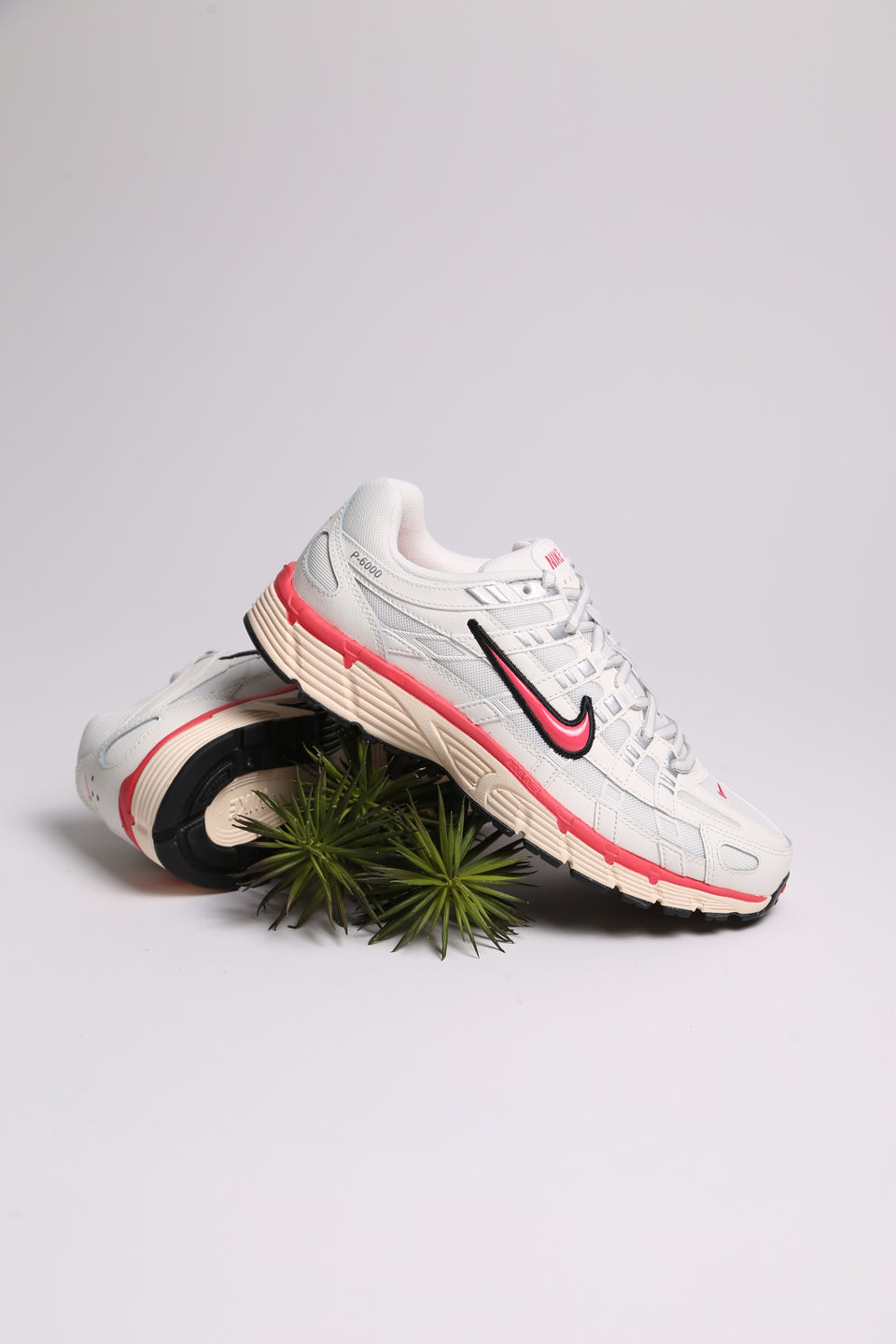 Nike P-6000 - Sail Aster Pink Black