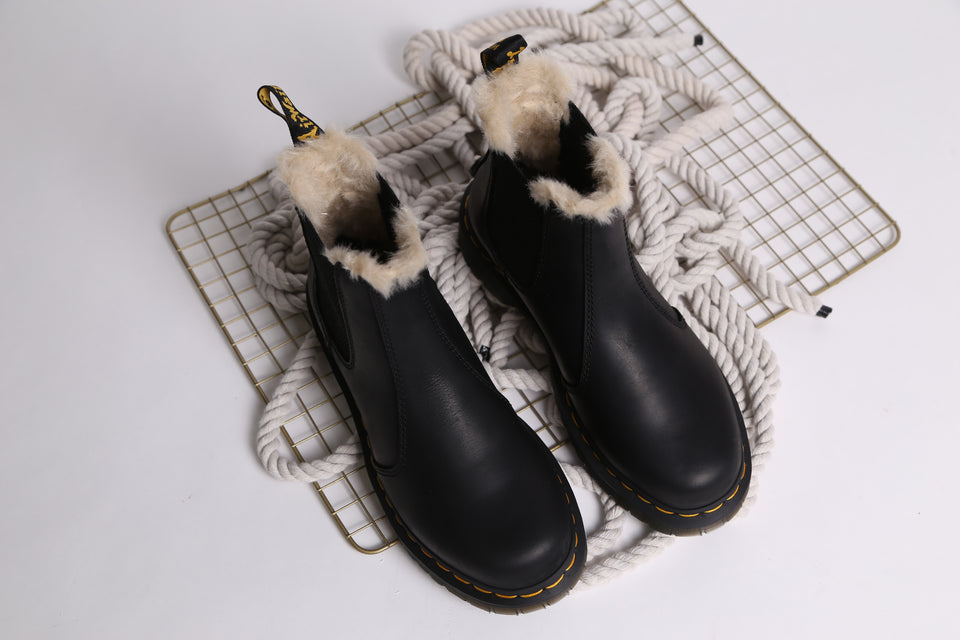 Dr.Martens 2976 Leonore Burnished Wyoming FL - Black