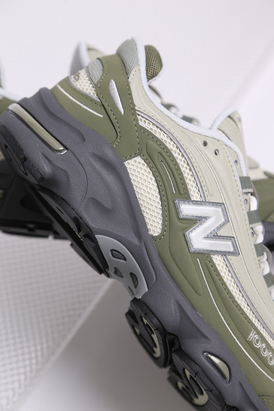 New Balance 1000 - Dark Olive