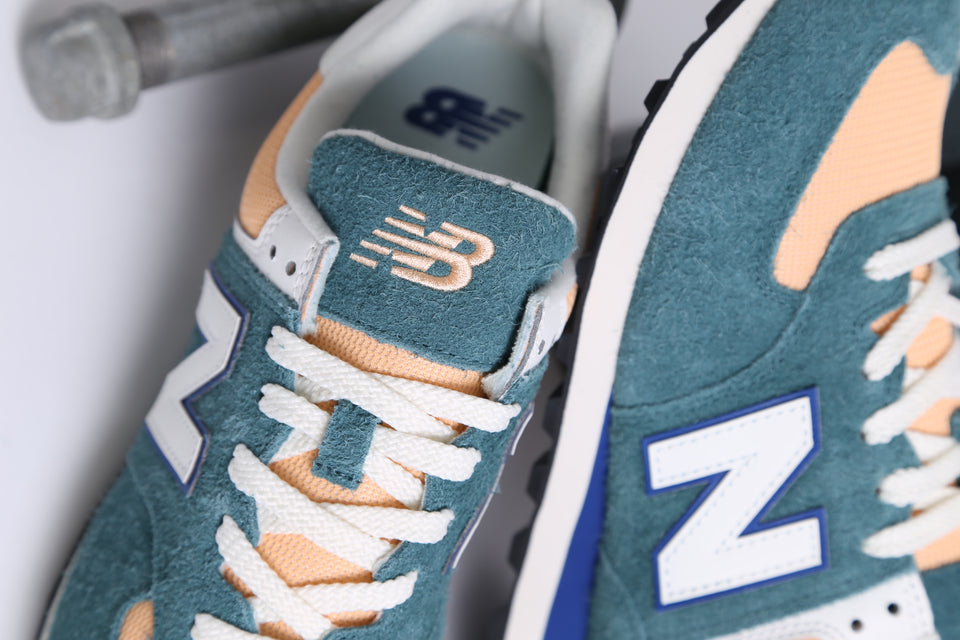 New Balance 574 - New Spruce with Peach Blossom