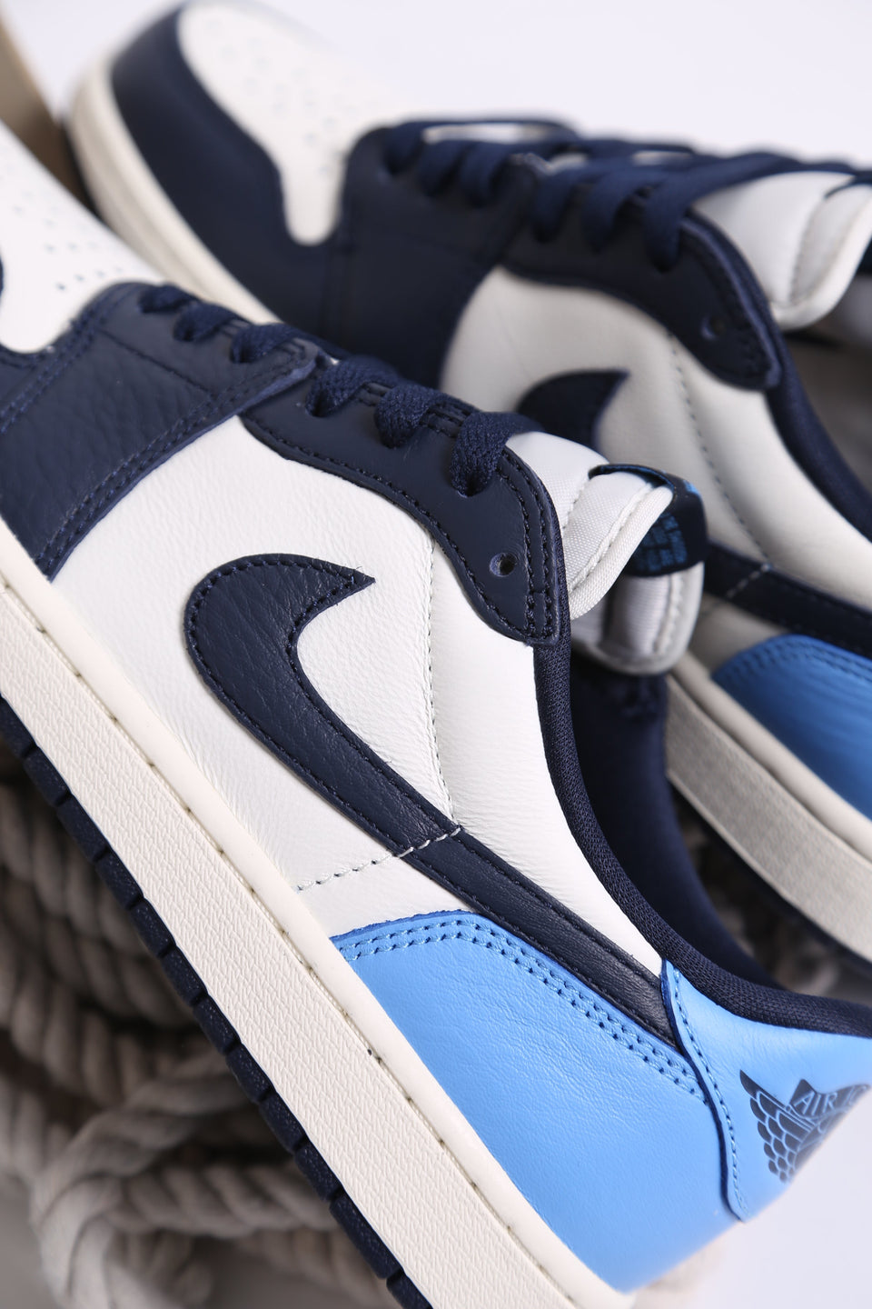 Air Jordan 1 OG Low - Obsidian