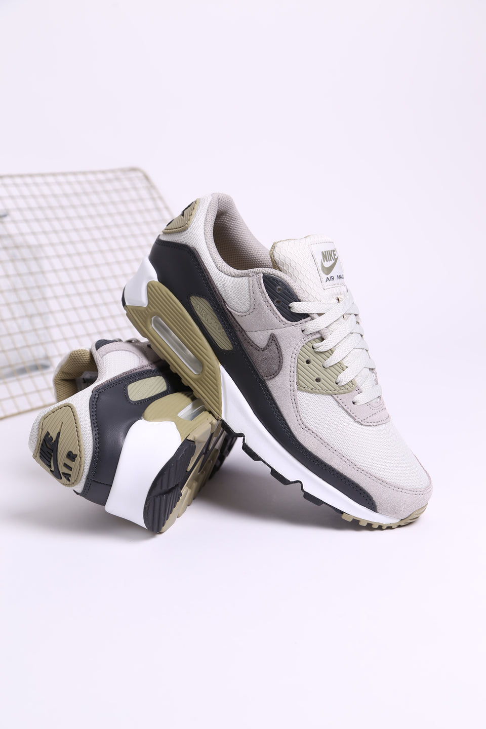 Nike Air Max 90 - Light Bone Olive