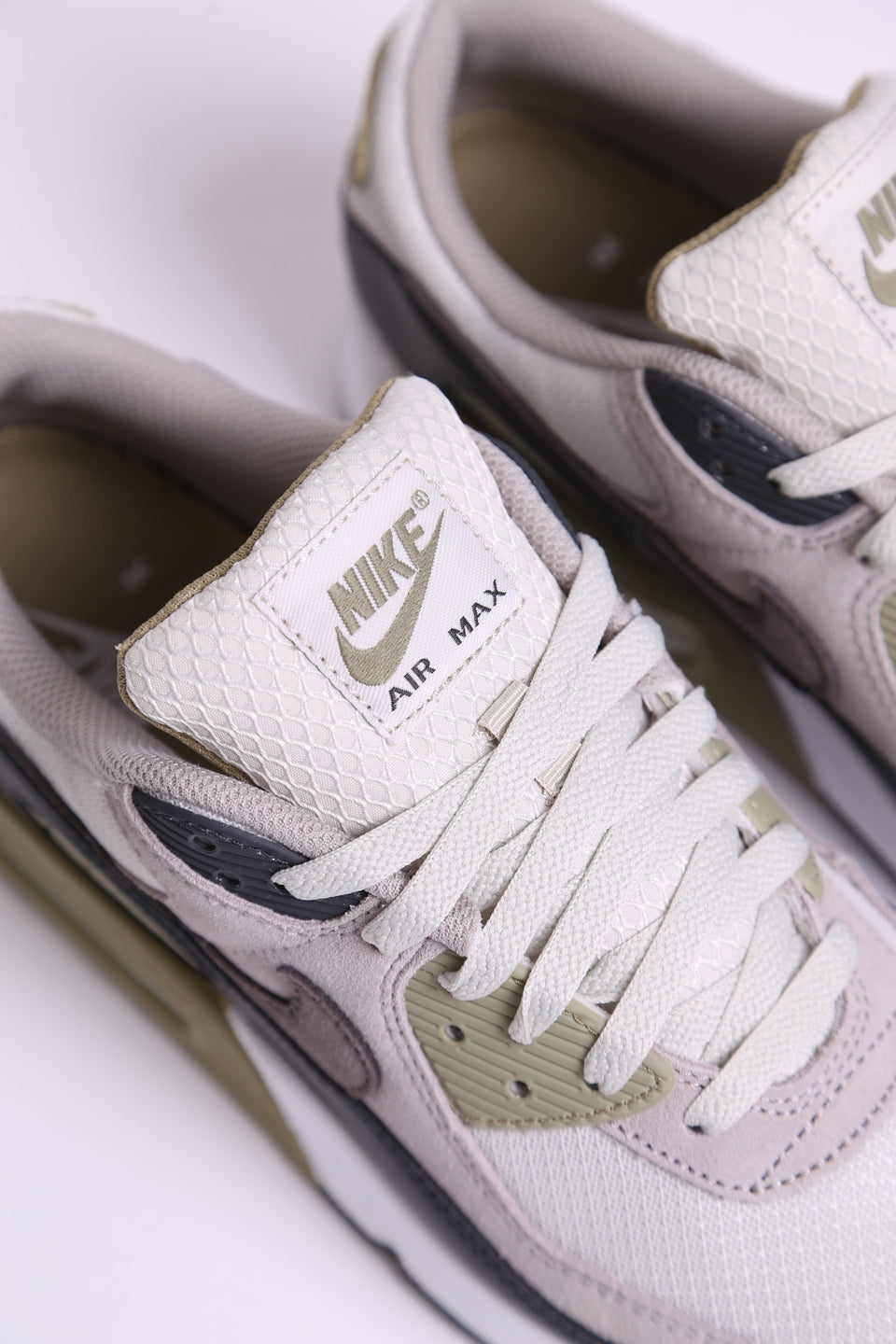 Nike Air Max 90 - Light Bone Olive