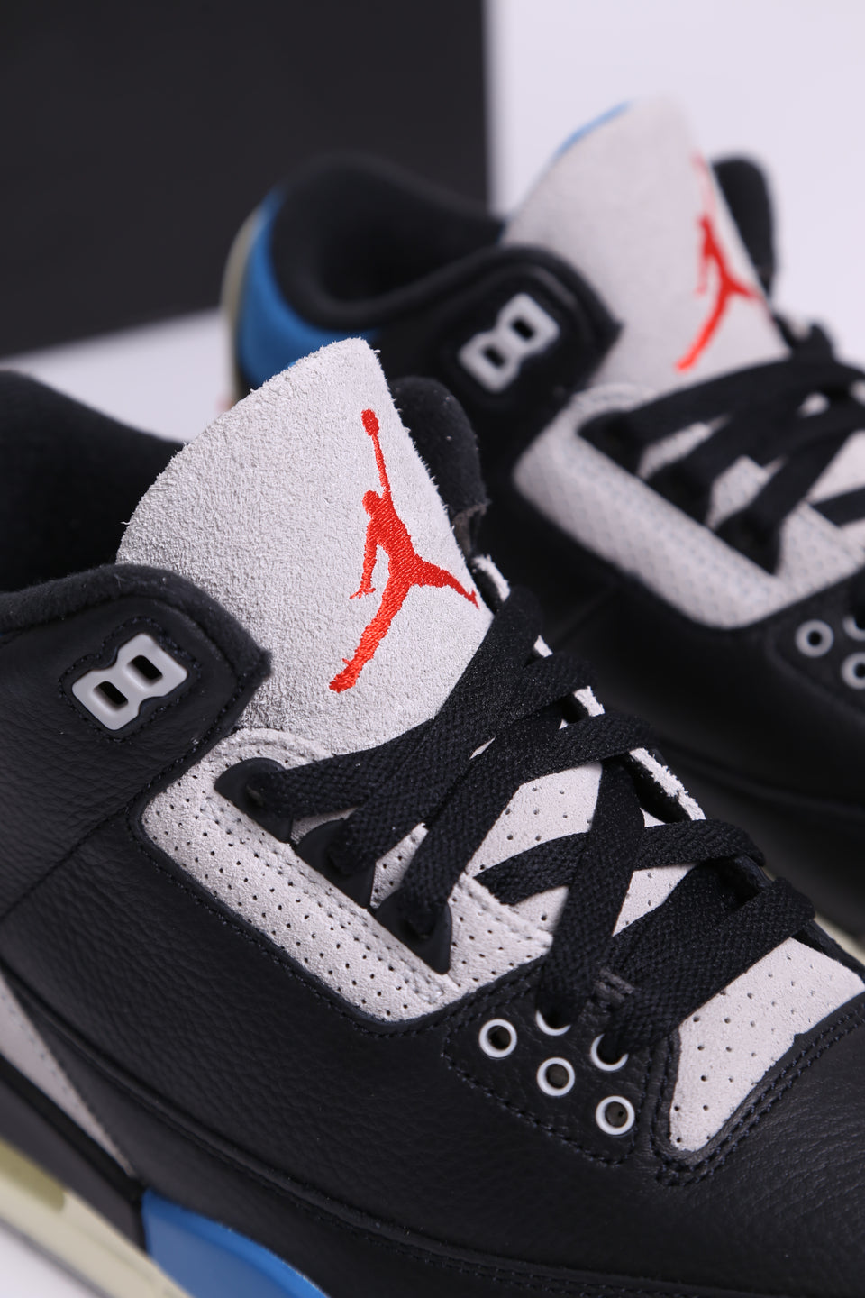 Air Jordan 3 Retro "Rare Air"