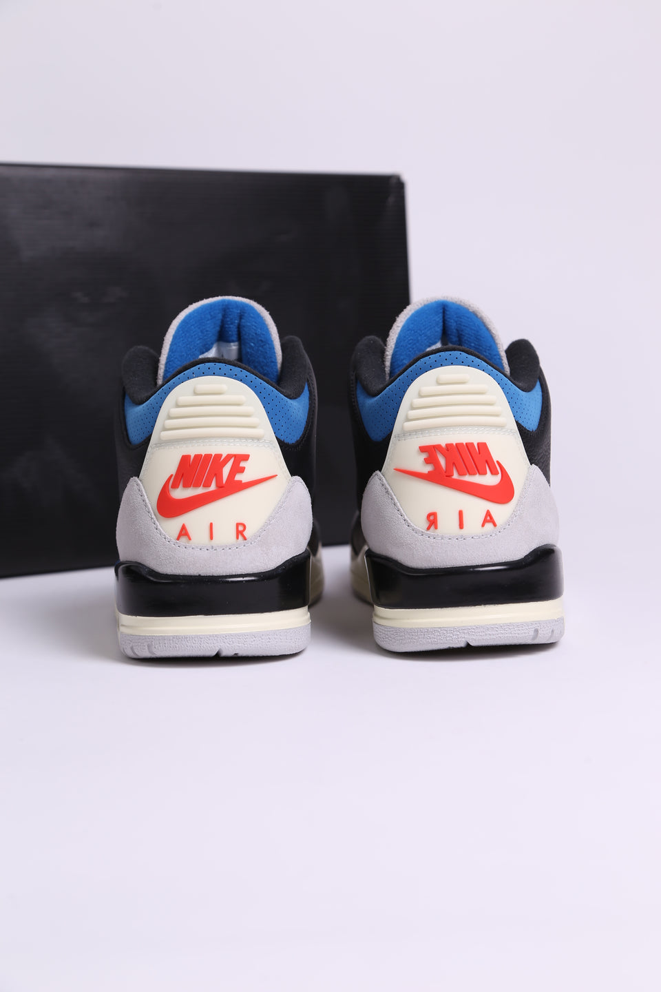 Air Jordan 3 Retro "Rare Air"