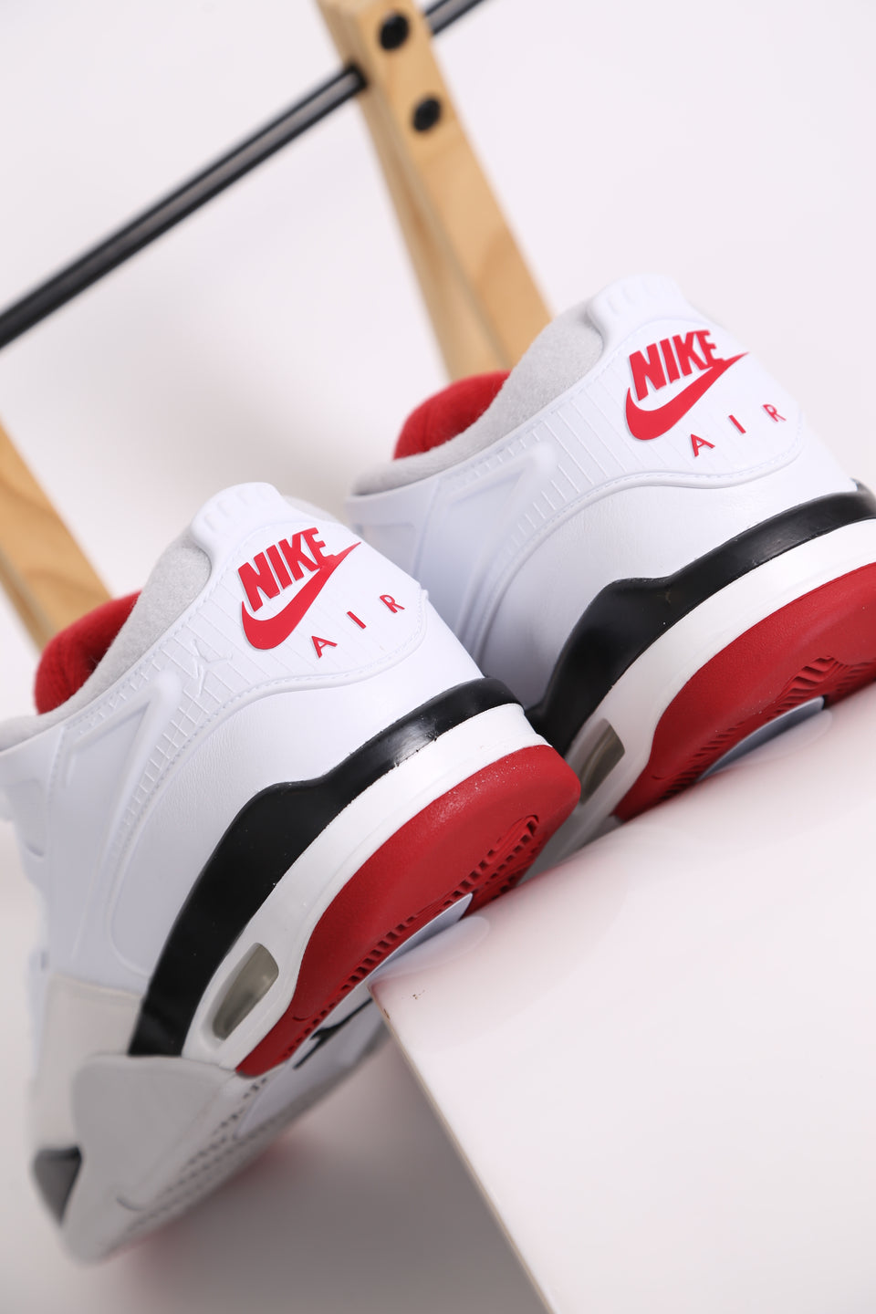 Air Jordan 4 Rm PRM - White Fire Red