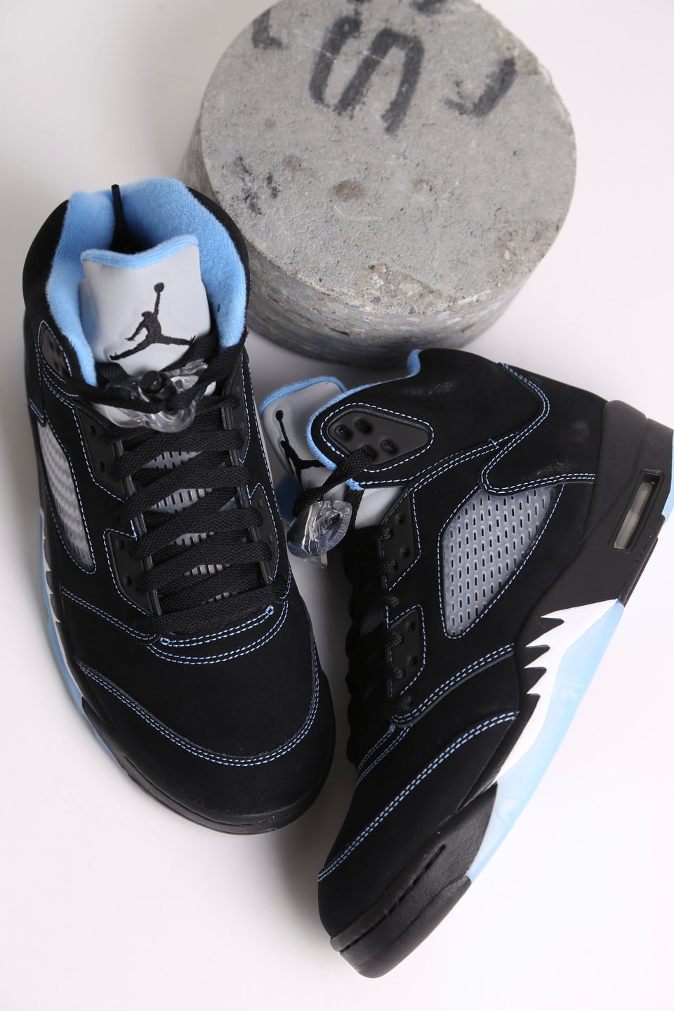 Air Jordan 5 Retro - Black Carolina