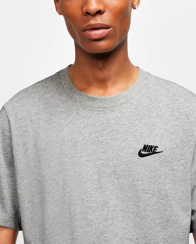 Nike Sportswear Club Tee - Grey