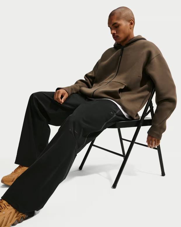 Nike Solo Swoosh Fleece Open-Hem Trousers - Ash Grey