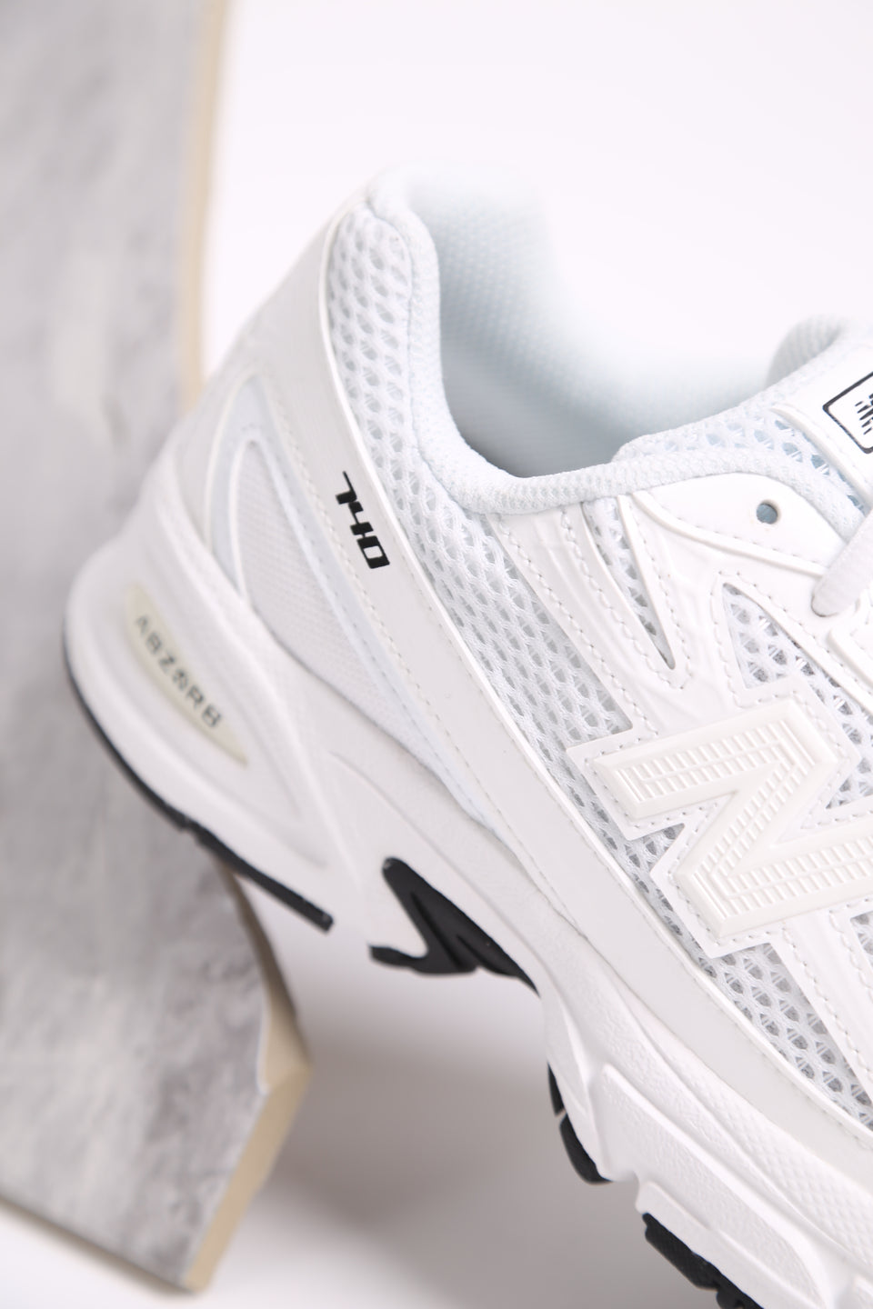 New Balance 740 WW2 - Blanc