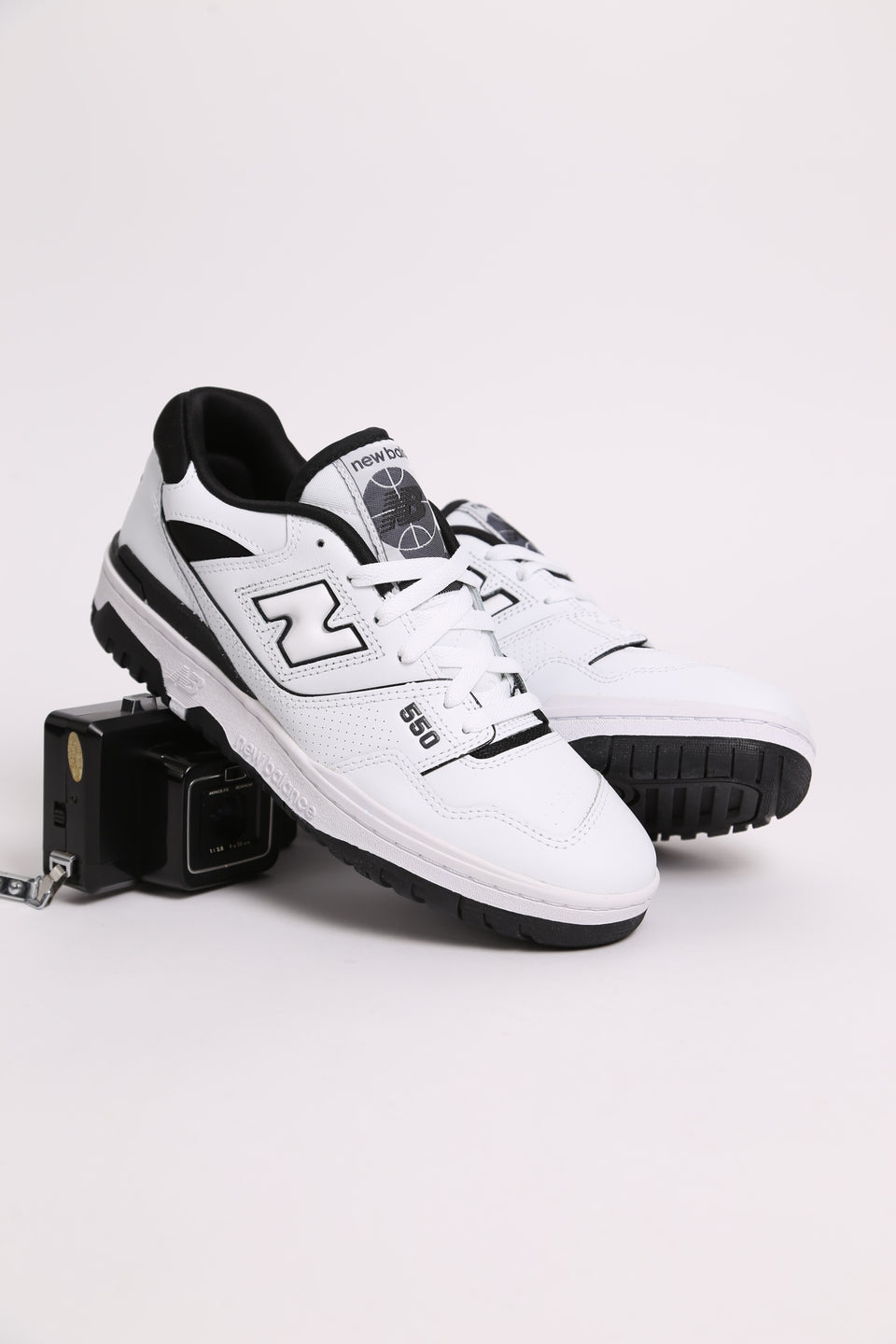 New Balance 550 HA1 - Blanc et Noir