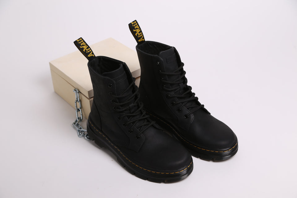 Dr. Martens Combs Leather Wyoming - Black