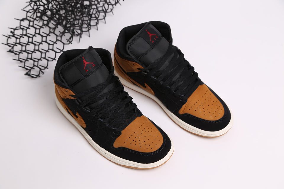 Air Jordan 1 Mid SE - Black Flax