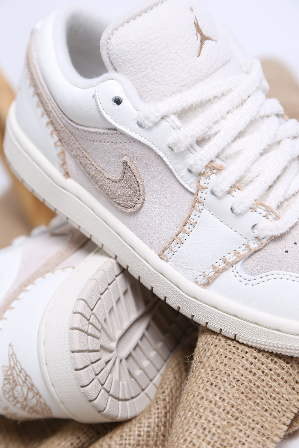Air Jordan 1 Low SE Wmns - Hemp