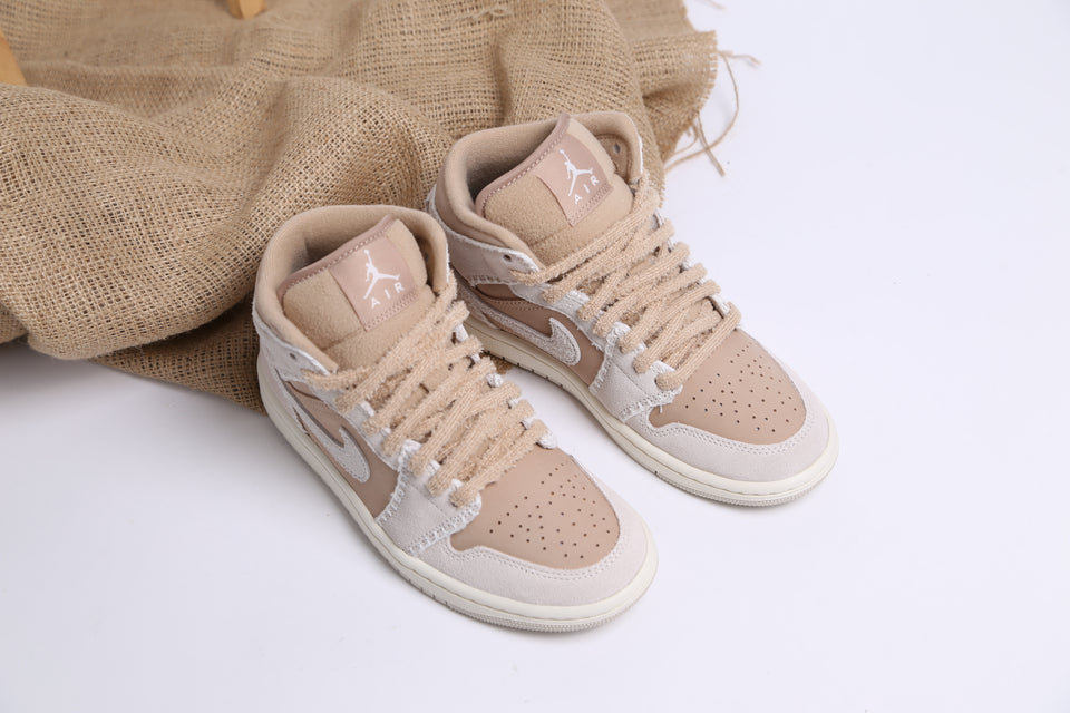 Air Jordan 1 Mid SE Wmns - Hemp