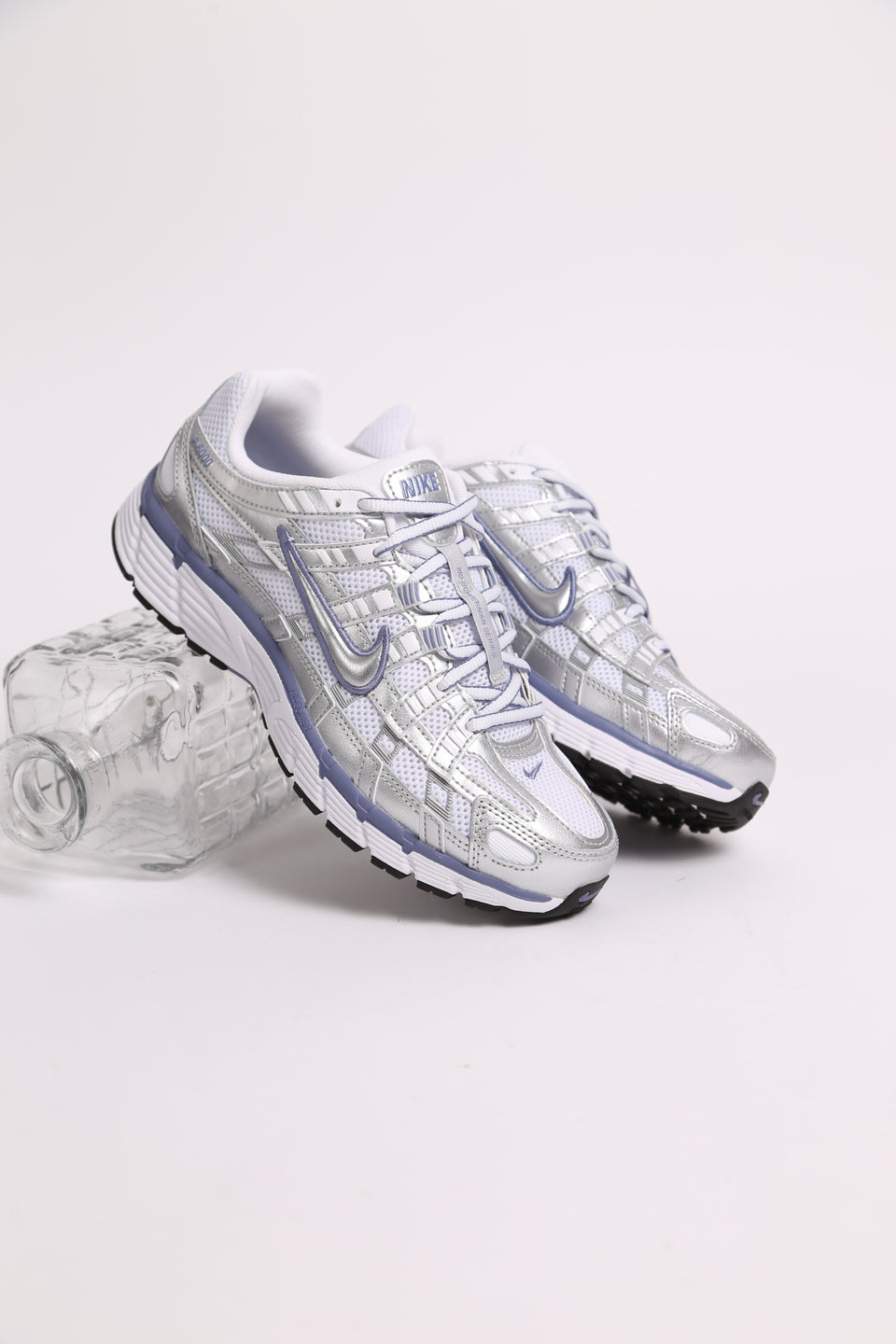 Nike P-6000 Wmns - Metalic Silver World Indigo