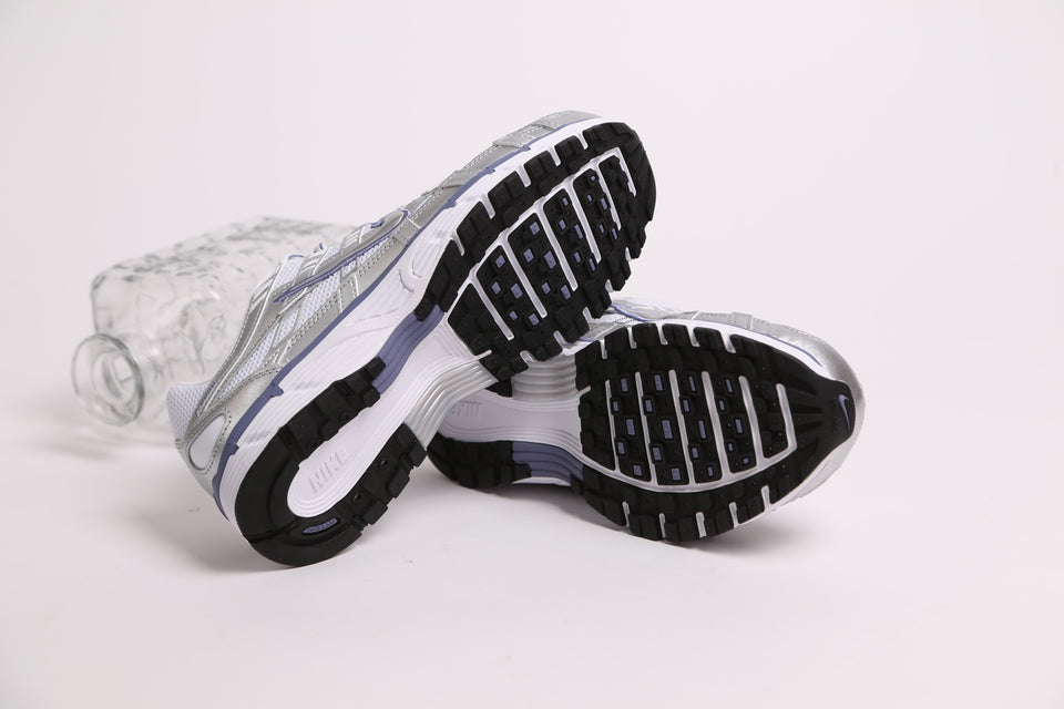 Nike P-6000 Wmns - Metalic Silver World Indigo