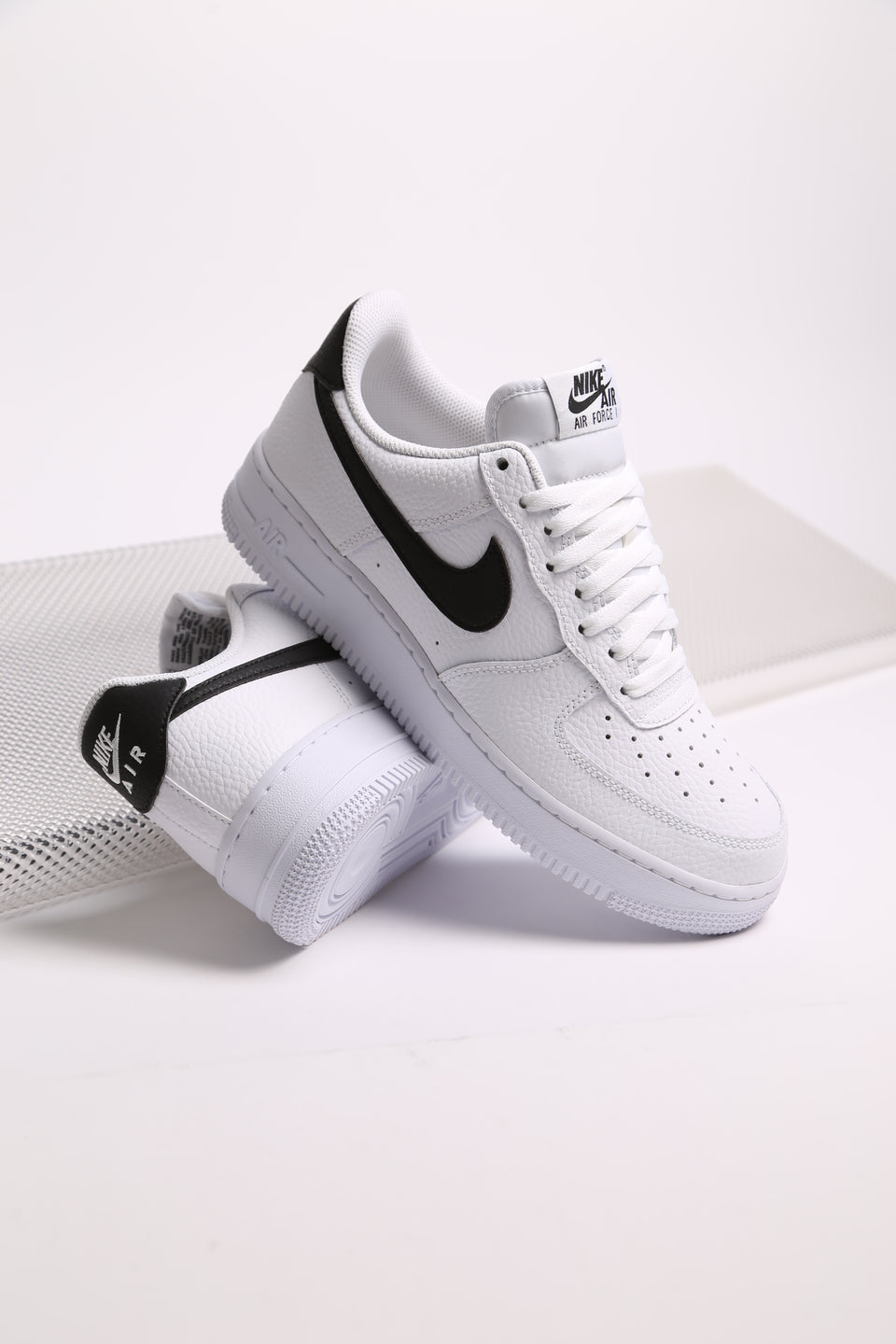 Nike Air Force 1 '07 - White Black