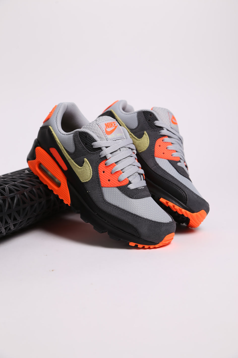 Nike Air Max 90 - Smoke Grey Lime Light Hyper Crimson