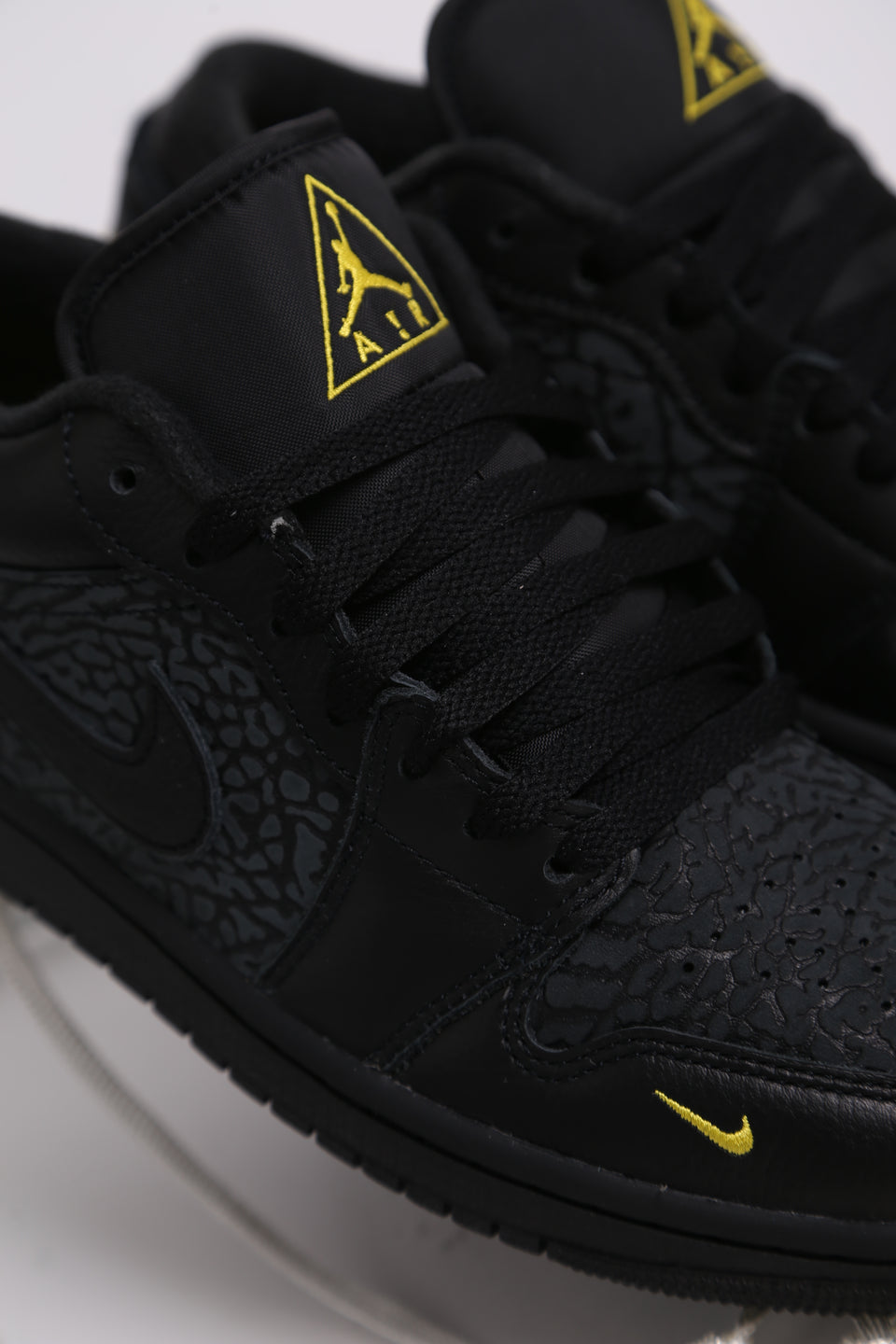 Air Jordan 1 Low SE - Black Elephant Print