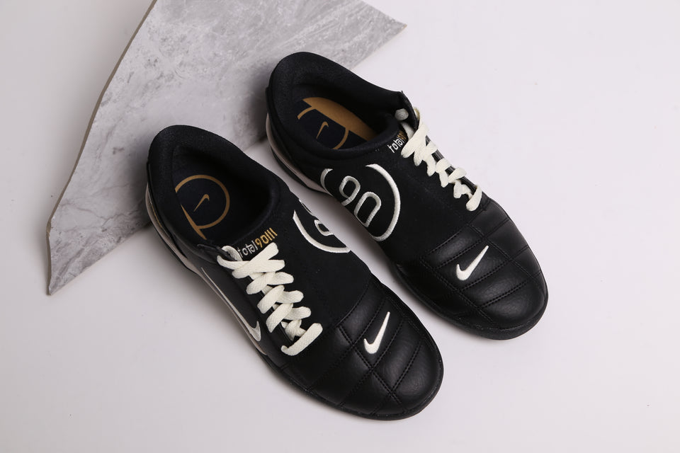 Nike Total 90 - Black Sail