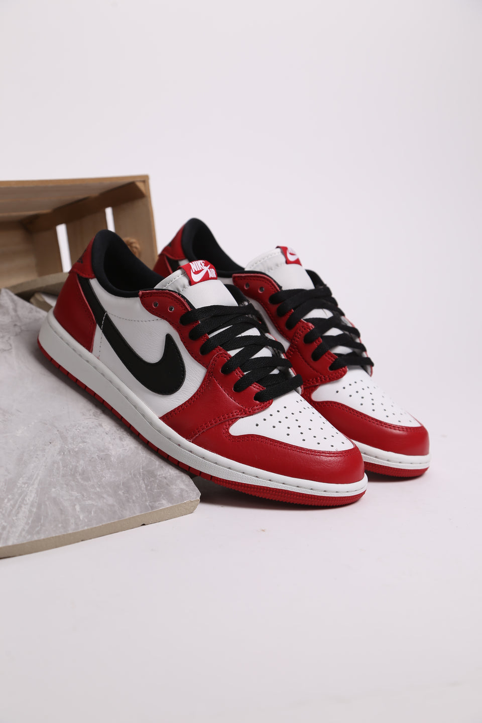 Air Jordan 1 Retro Low OG - Chicago