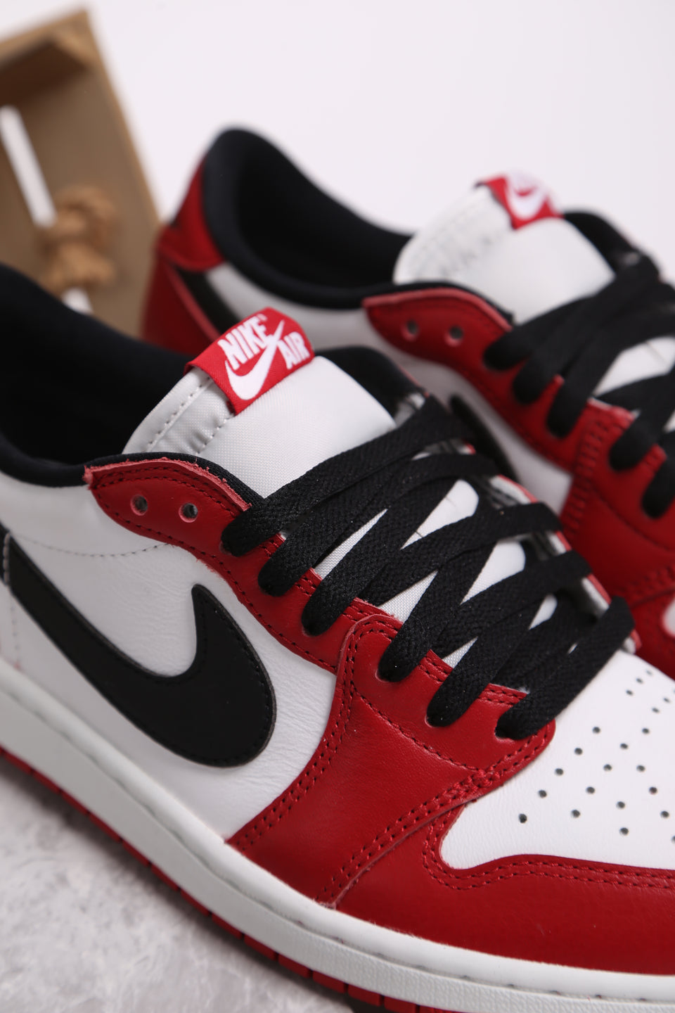 Air Jordan 1 Retro Low OG - Chicago