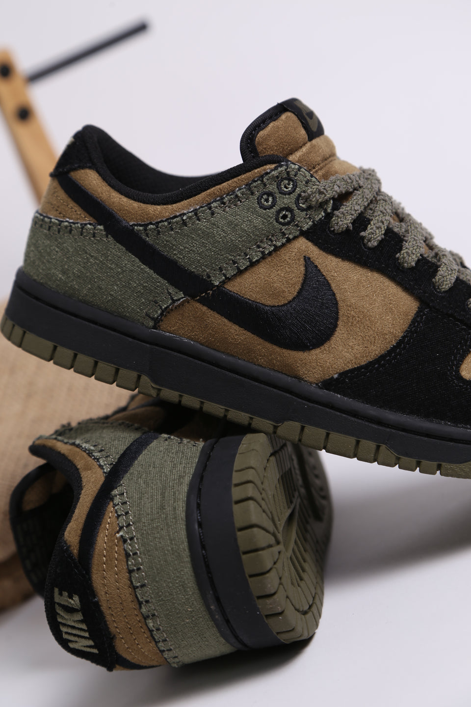 Nike Dunk Low Retro SE - Camo Olive