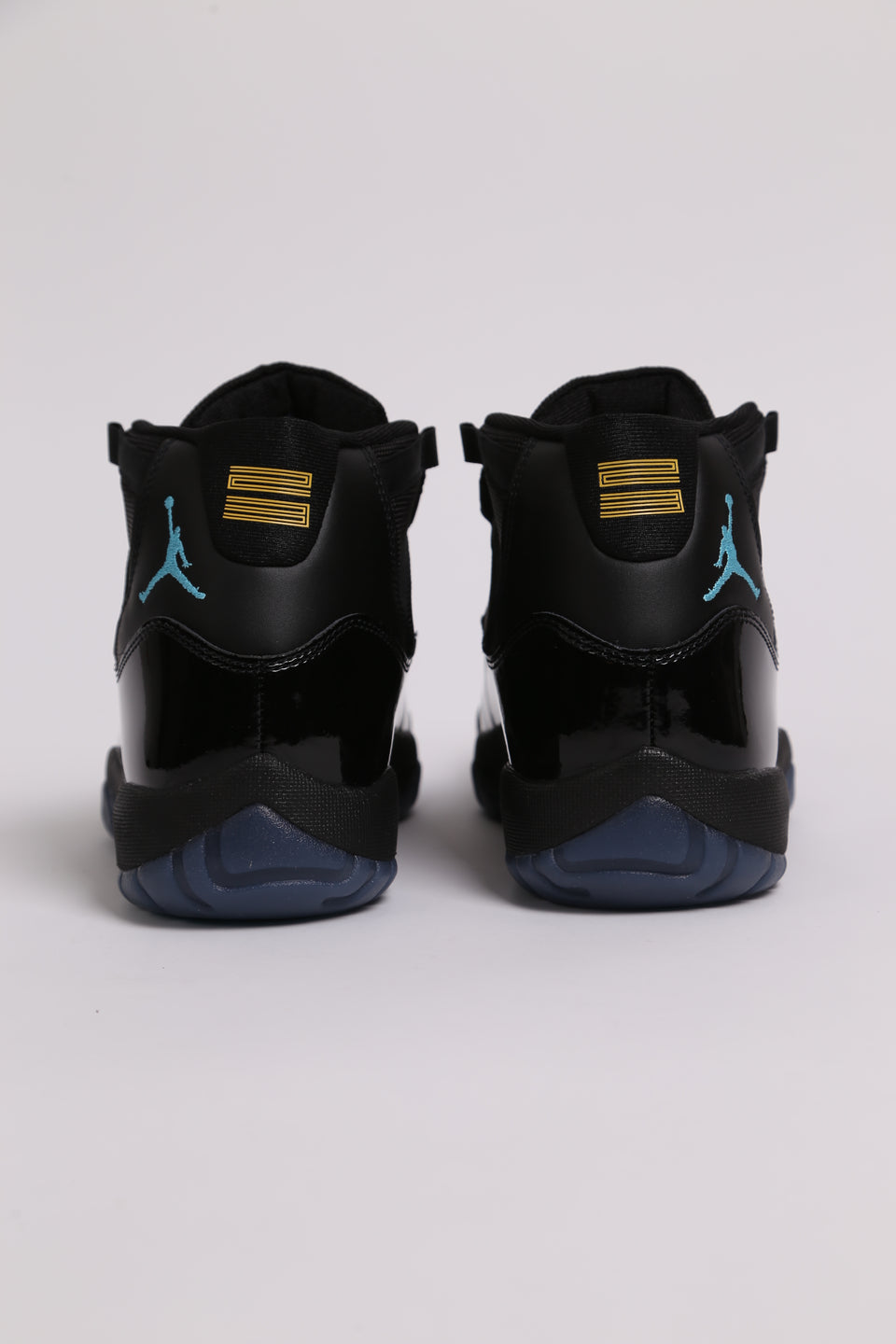 Air Jordan 11 Retro - Gamma Blue