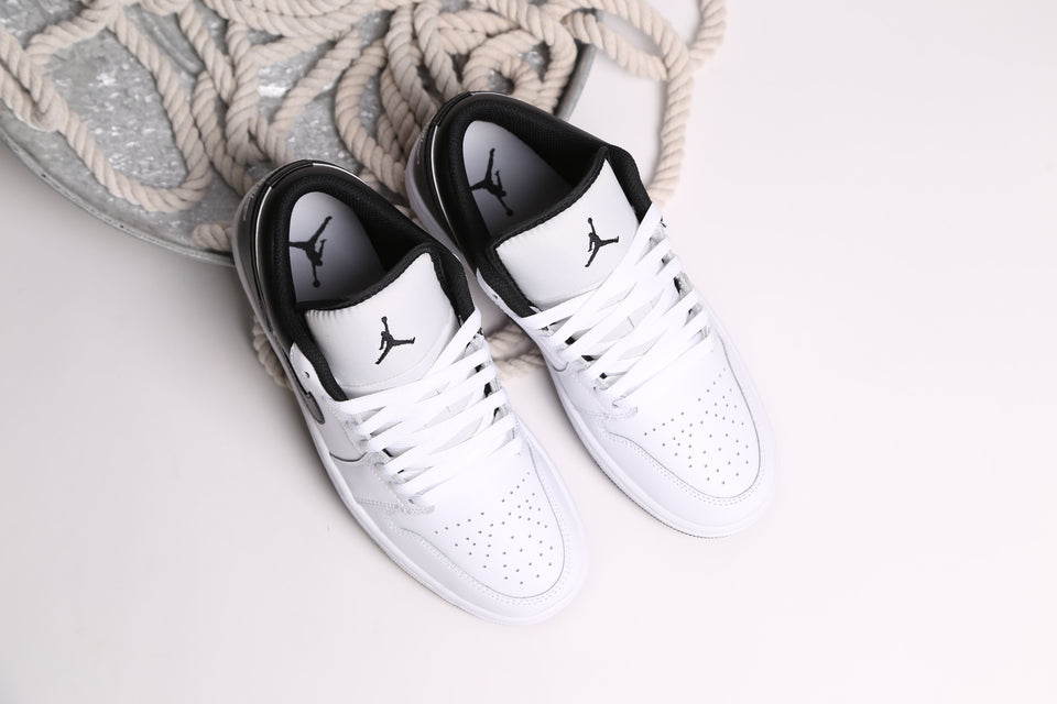 Air Jordan 1 Low - White Black