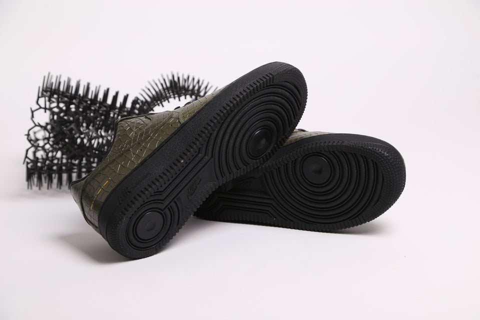 Nike Air Force 1 07’ PRM - Morse Code Croc