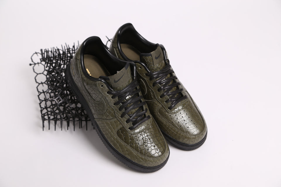 Nike Air Force 1 07’ PRM - Morse Code Croc